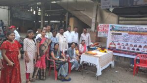 कल्याण सावंतवाडी रेल्वे सुरू करण्यासाठी सह्यांची मोहीम..