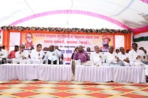 ग्राम सम्मेलन व भव्य खंजेरी भजन स्पर्धेला नागरिकांचा उत्स्फूर्त प्रतिसाद. उल्लेखनीय कामगिरीबद्दल १०० व्यक्तींचा सत्कार.