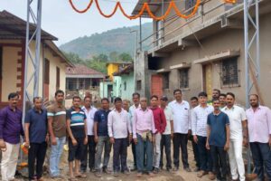 स्व. गंगाराम शेडगे यांच्या स्मरणार्थ कुंभारआली पहेल येथे प्रवेशद्वारचे उदघाट्न उत्सहात संपन्न...