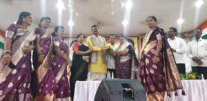 महिला काँग्रेसच्या हळदी कुंकू कार्यक्रमाला उत्स्फूर्त प्रतिसाद. आ. सुभाष धोटे मित्रमंडळ व गोंडपिपरी महिला काँग्रेसचे आयोजन.