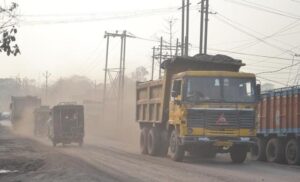 चंद्रपूर, यवतमाळसह गडचिरोली जिल्ह्यातील औद्योगिक प्रदूषणात लक्षणीय वाढ : राजेश बेले • राजेश बेले यांनी मांडली व्यथा • संजीवनी पर्यावरण सामाजिक संस्थेचे मुख्यमंत्री आणि राज्यपालांना निवेद