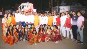 छत्रपती शिवाजी महाराज सामाजिक संस्था घुग्घुसतर्फे शहरात भव्य आकर्षक मिरवणुक जय भवानी, जय शिवाजीच्या जय घोषाणे शहर दुमदुमले