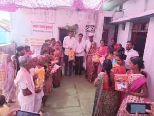 कळमना येथे उपक्रमशील स्मार्ट सरपंच नंदकिशोर वाढईंच्या हस्ते स्वस्त धान्य दुकानाचे उद्घाटन.