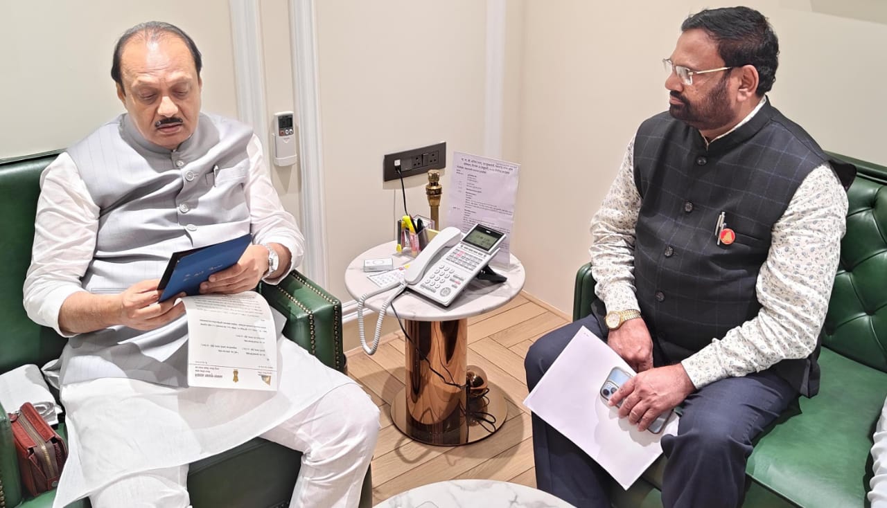 IMG-20240227-WA0607 सरसकट जुनी पेंशन योजना लागू करा • आमदार सुधाकर अडबाले यांची राज्याचे अर्थमंत्री अजित पवार यांच्याकडे मागणी