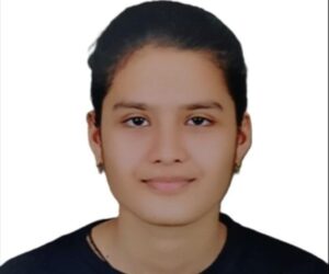 जनता कनिष्ठ महाविद्यालयातील विज्ञान शाखेतून जोया खान प्रथम