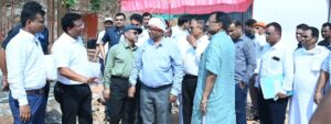 सुधीर मुनगंटीवार यांनी केली स्व. सुषमा स्वराज महिला सक्षमीकरण सभागृहाची पाहणी • अद्ययावत सोयी सुविधांसह नियोजित वेळेत बांधकाम पूर्ण करण्याचे मुनगंटीवार यांचे निर्देश