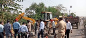 नवीन बसस्थानकासह ग्रामीण रुग्णालयाच्या समोरील अतिक्रमण हटविले