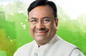 आर्थिकदृष्ट्या दुर्बल घटकांच्या घरकुलासाठी सरसावले पालकमंत्री मुनगंटीवार • मुख्यमंत्री शिंदे यांना अडथळा दूर करण्याची पत्राद्वारे मागणी • घरकुल लाभार्थ्यांना रेती उपलब्ध करून द्या