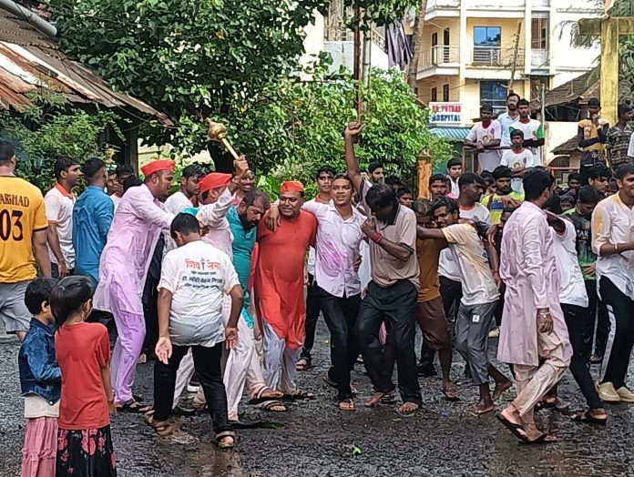 गर्जा महाराष्ट्र प्रतिष्ठान तर्फे म्हसळा येथे सार्वजनिक दहीहंडी उत्सव २०२४ उत्साहात साजरा..