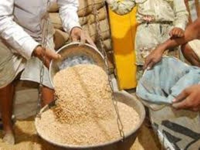 नारडा येथील स्वस्त धान्य दुकानवर वाटपात अनियमिततेचा ठपका