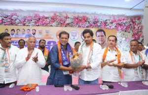 जनतेची अनमोल साथ.. मित्र पक्षांचा मदतीचा हात! महायुतीच्या विजयाची हीच खरी सुरुवात!