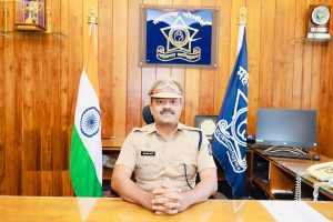 सोशल मीडियावर करडी नजर;
आक्षेपार्ह पोस्ट करणाऱ्यांविरोधात होणार गुन्हा दाखल - पोलीस अधिक्षक सोमनाथ घार्गे