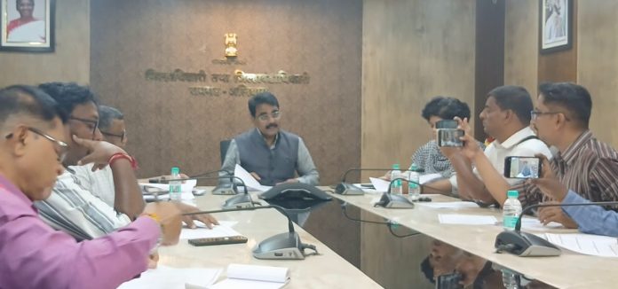 सात विधानसभा मतदार संघामध्ये एकूण 73 उमेदवार रिंगणात