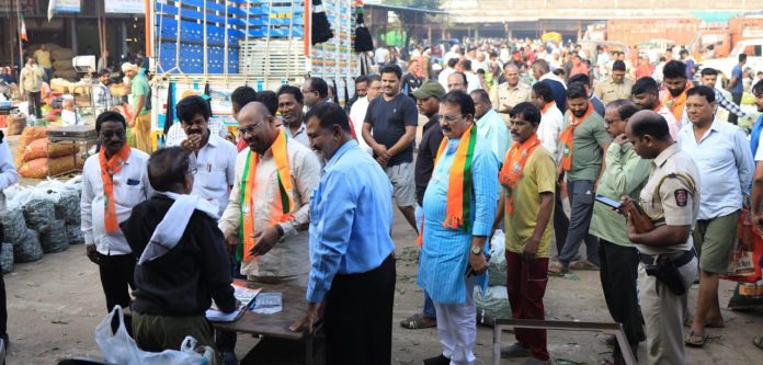 पदयात्रेतून किशोर जोरगेवारांचा प्रचाराचा धडाका