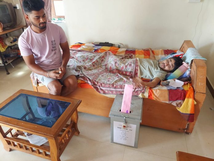 रायगड जिल्ह्यात 2 हजार 680 मतदारांनी बजावला गृह मतदानाचा हक्क