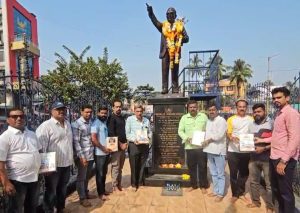 भारतीय जनता पार्टी तर्फे अलिबाग शहरांमध्ये संविधान दिन साजरा*