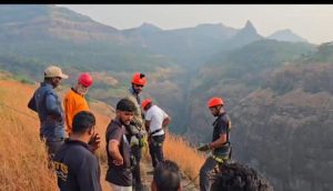 कोथरूड भागातून हरवलेल्या 18 वर्षीय तरुणाचा मृतदेह देवकुंड व्हीयु पॉईंट दरीत आढळला.