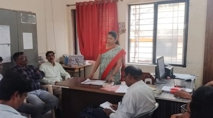 घर घर संविधान' माणगाव तालुक्याचा आदर्श पॅटर्न बनावा :गटशिक्षणाधिकारी सुरेखा तांबट