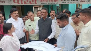 परिवहन मंत्री प्रताप सरनाईक यांनी केली पनवेल आणि खोपोली बस स्थानकाची पाहणी