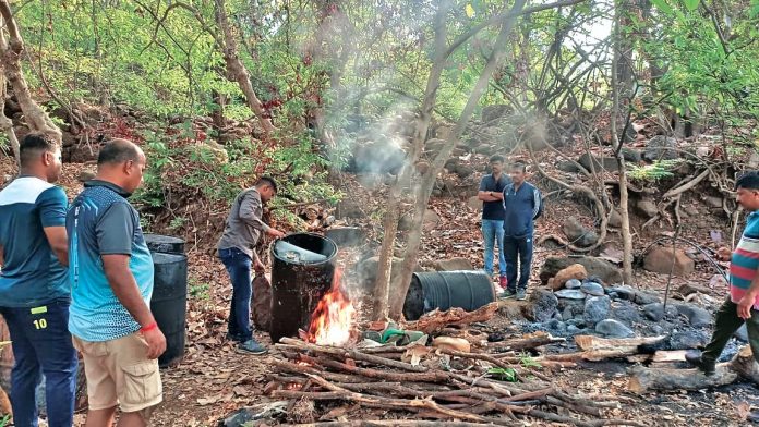 अवैध दारु, विक्री, वाहतूक करणार्‍यांवर कारवाई