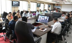 प्रलंबित अर्ज तात्काळ मार्गी लावावेत- जिल्हाधिकारी एम देवेंदर सिंह