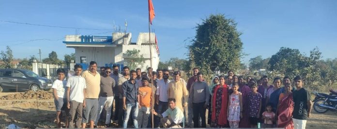 बजरंग दल तसेच लोनवाही वासीयानी सिंदेवाही शहरात होणाऱ्या बेकायदेशीर ख्रिश्चन मिशन्नरी चर्चचे बांधकाम थांबविले