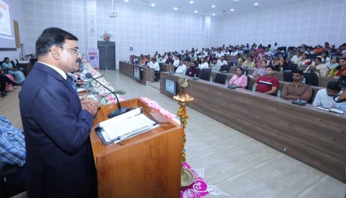 निर्यातीमध्ये जिल्ह्याचे योगदान कोट्यवधींचे