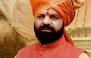 सुमारे ६० लक्ष रुपये खर्च करून पूर्ण केलेल्या रस्त्याच्या कामाचा "माननीय नामदार भरत शेठ गोगावले" यांच्या शुभहस्ते लोकार्पण...