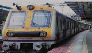 पश्चिम रेल्वेवरील ब्लॉक मुळे प्रवाशांचे मोठ्याप्रमाणात हाल.