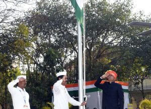 जिल्हाधिकारी कार्यालयात प्रजासत्ताक दिन उत्साहात साजरा