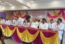 पोलादपूरमध्ये खासदार सुनील तटकरे यांची आढावा बैठकीत विकास कामांच्या दिरंगाईबाबत कारवाईचे निर्देश !