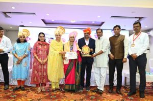 ग्रामपंचायतीमुळेच शासनाच्या योजना ग्रामीण भागात पोहोचतात
महिला व बाल विकास मंत्री आदिती तटकरे ;
राजीप आदर्श ग्रामसेवक पुरस्कारांचे वितरण