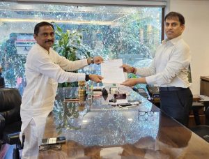पाणीपुरवठ्यात सुधारणा होईपर्यंत नवीन प्रकल्पांना सीसी-ओसी मंजुरी देऊ नका - आमदार प्रशांत ठाकूर यांची सिडको एमडी विजय सिंघल यांच्याकडे मागणी