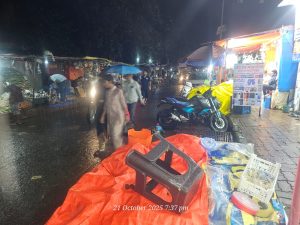 कर्जत तालुक्यात अवकाळी पावसाने छोट्या व्यापाऱ्यांचे दिवाळे निघाले