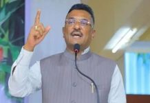 महाराष्ट्रात व्यावसायिक प्रवासी वाहन चालकांना मराठी भाषा बंधनकारक; परिवहन मंत्र्यांची घोषणा